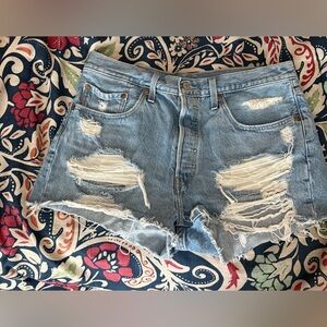 Levi’s Distressed Denim Women Shorts